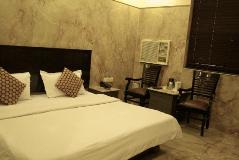 Hotel Maan K in New Delhi India budget category Image