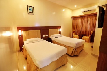Hotel Swagath Grand Image