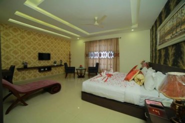 Prabhaa Grand Inn Image
