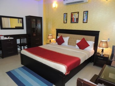 Hotel Yog Vashishth Image