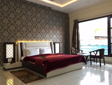 Hotel White City Image
