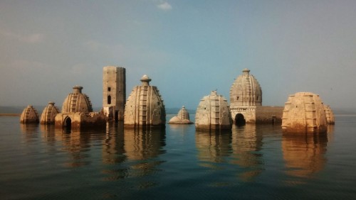 Bathu Temples - Under water Lord Shiva & Parvati temples
