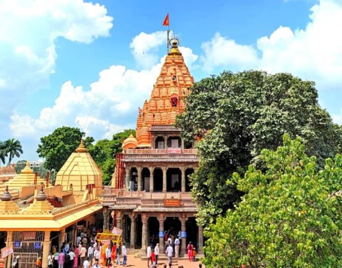 Mahakaleshwar Temple Ujjain - One of the Twelve Jyotirlingas Ancient Hindu Shiva Temple.