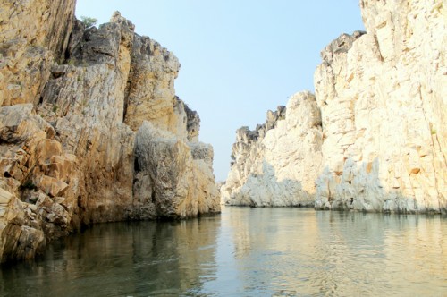 Rocas de mármol Bhedaghat