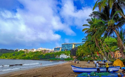 Vainguinim Beach - Une des belles plages de Goa.