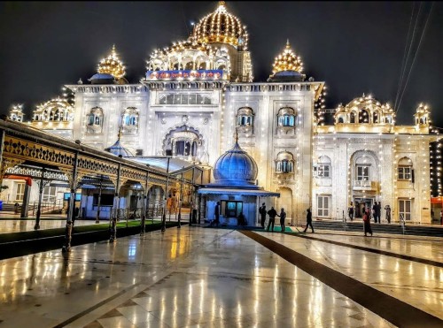 Shri Bangla Sahib Gurudwara