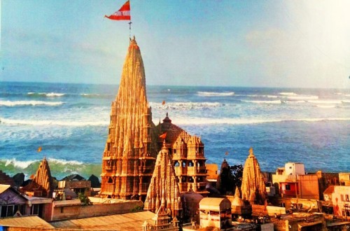 Temple Dwarkadhish Dwarka - Un ancien temple hindou dédié au Seigneur Krishna.