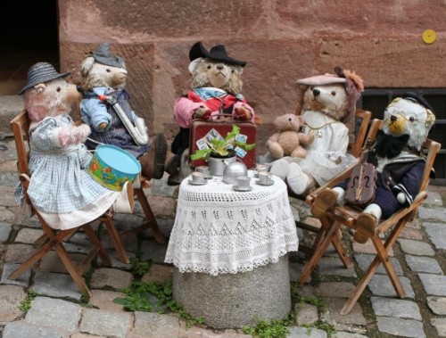 Museo del Juguete de Núremberg: una historia cultural del juguete desde la antigüedad hasta nuestros días.