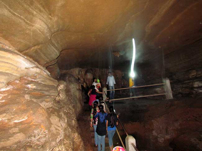 Kotumsar Cave Jagdalpur